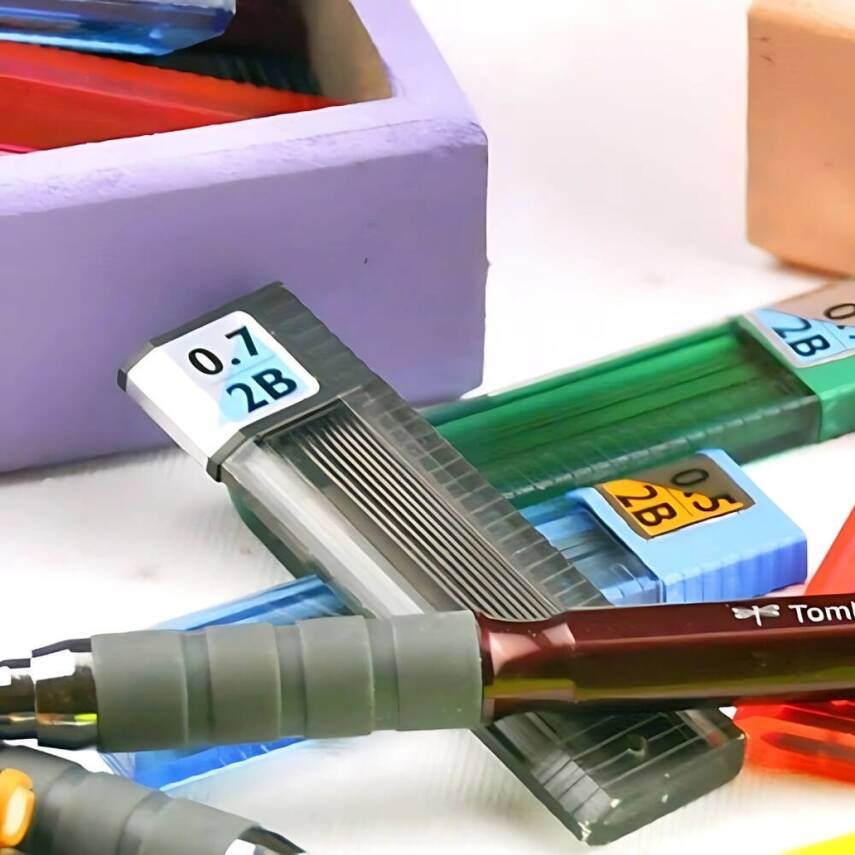 Tombow Min Mono Leaf 0.7mm HB Kalem Ucu, 12 Uçlu, Dayanıklı, Siyah - 3